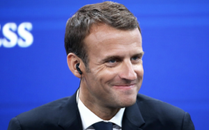 Emmanuel Macron : des coupes franches dans son équipe ministérielle s'il est réélu