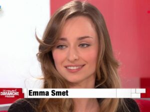 « J’ai un peu menti » avoue Emma Smet dans Vivement dimanche