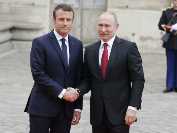 Emmanuel Macron et Poutine