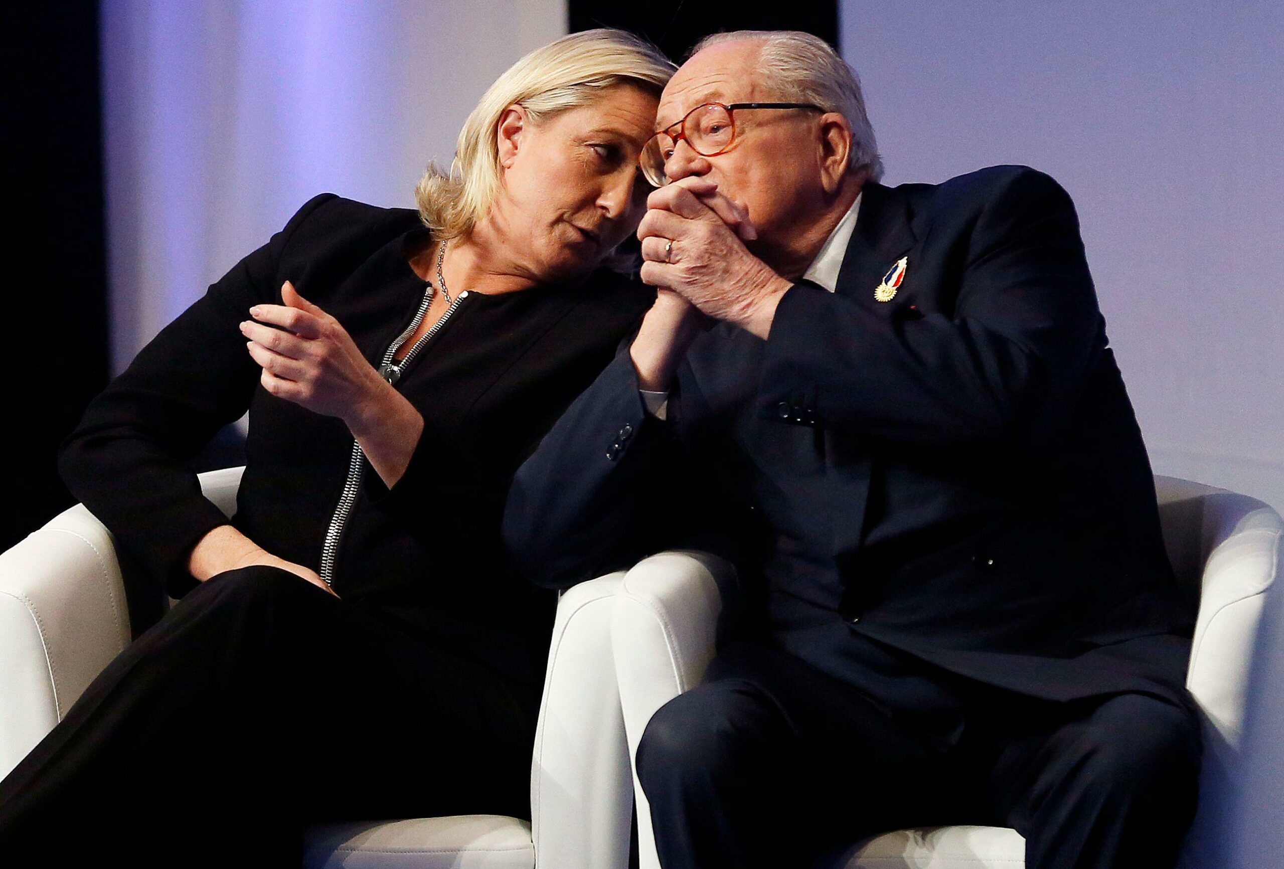 Jean-Marie Le Pen triste