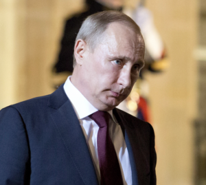 Vladimir Poutine gonflé, endormi : son état est alarmant