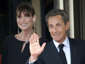 Carla Bruni : quel est son nouveau projet avec Nicolas Sarkozy ?