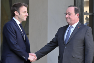 François Hollande (5/7) : Emmanuel Macron l'a-t-il  trahi ?