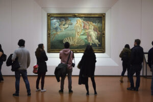 Jean Paul Gaultier poursuivi en justice pour avoir copié Botticelli