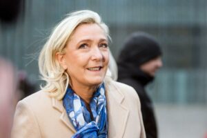 Marine Le Pen : ce “divorce” qui la rend “très malheureuse”