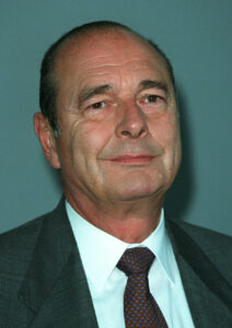Jacques Chirac aimait "les blagues dégueulasses, Bernadette ne supportait pas ça"...