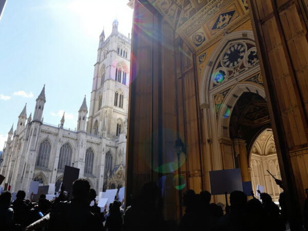 ManifestationDevantAbbaye2026